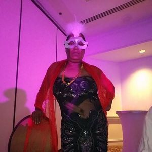 Meet your Posher, Bertha